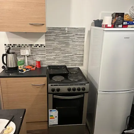 Apartment, Ground Floor * 布里斯托